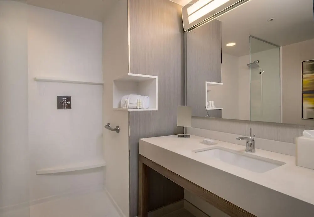 Courtyard By Marriott Charlotte Northlake