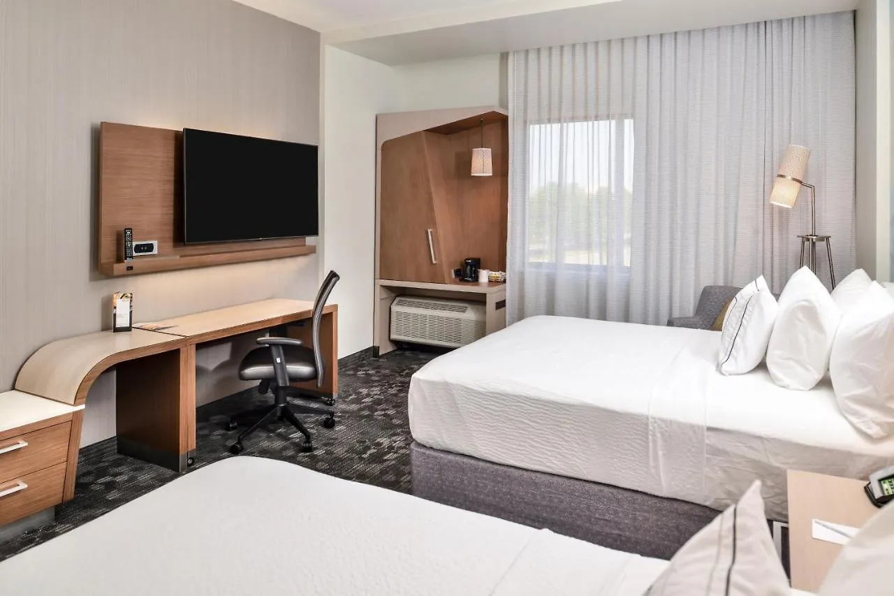 Hotel Courtyard By Marriott Charlotte Northlake
