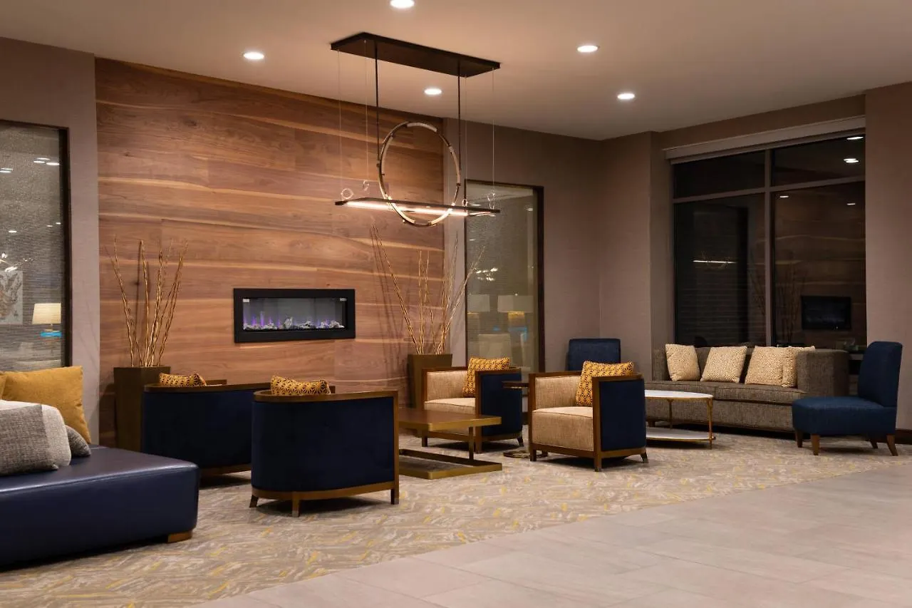 Courtyard By Marriott Charlotte Northlake 2*,