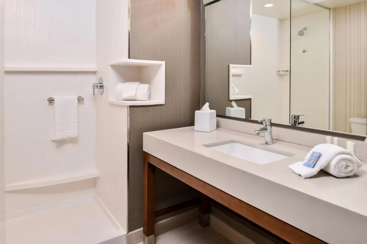 Courtyard By Marriott Charlotte Northlake Hotel