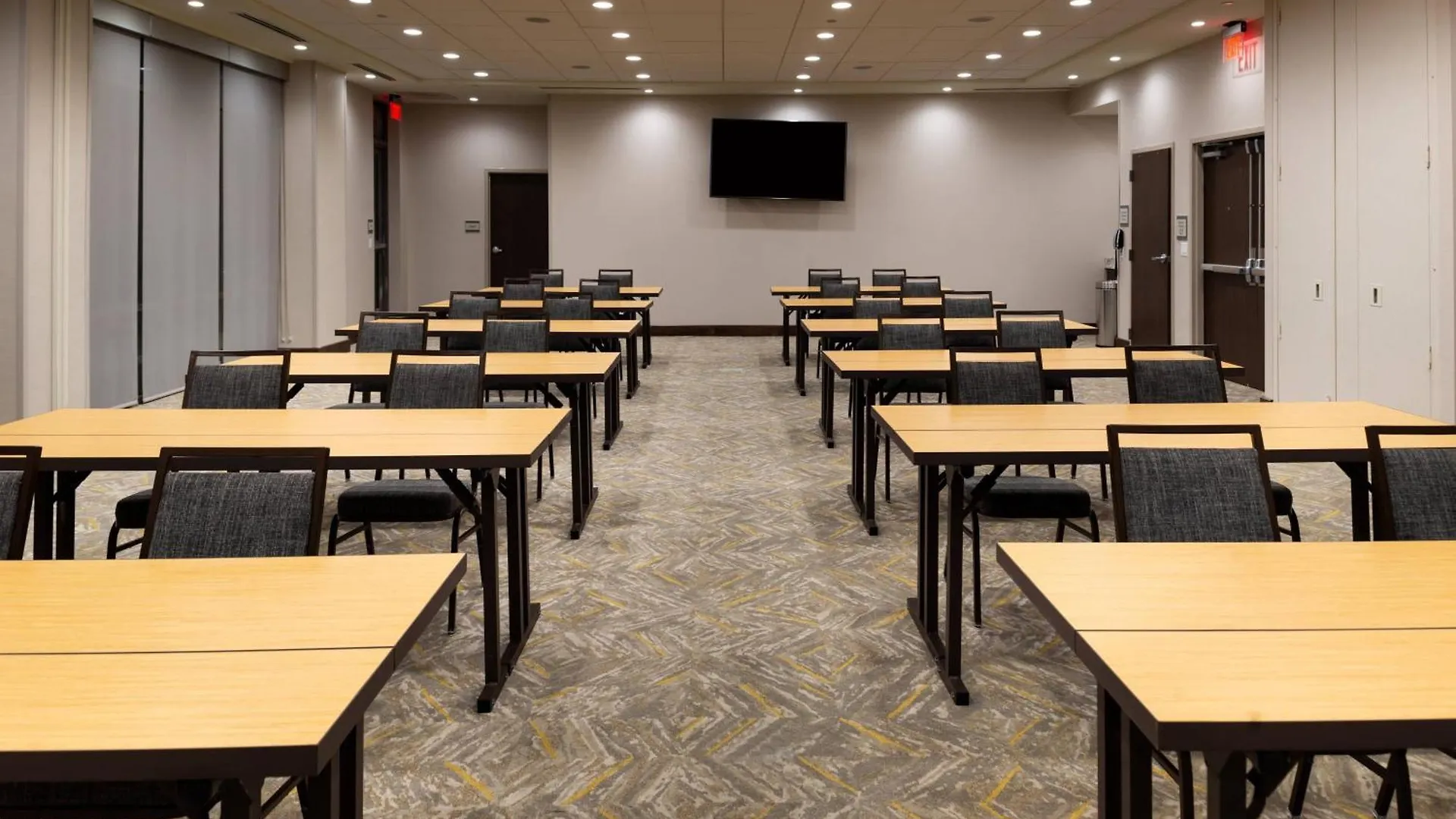Courtyard By Marriott Charlotte Northlake
