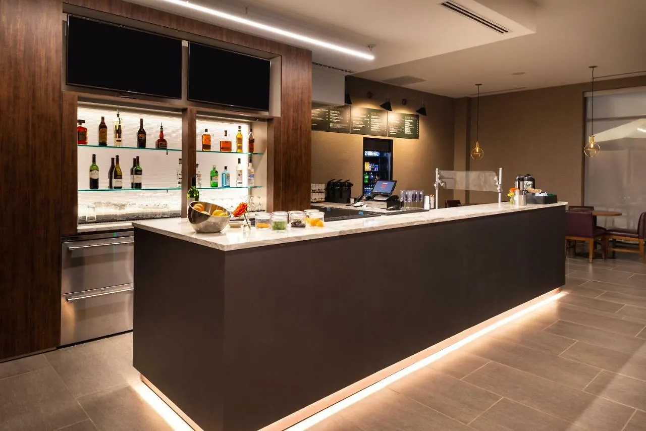 Courtyard By Marriott Charlotte Northlake